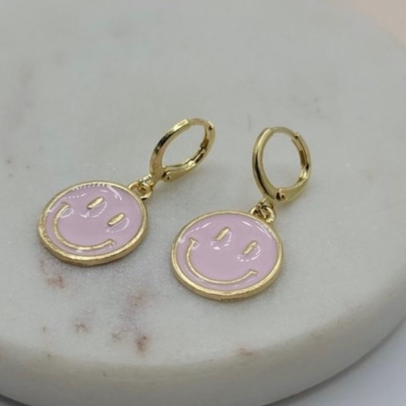 Pink And Gold Round Smiley Face Huggie Hoop Earrings - Picture 2 of 3